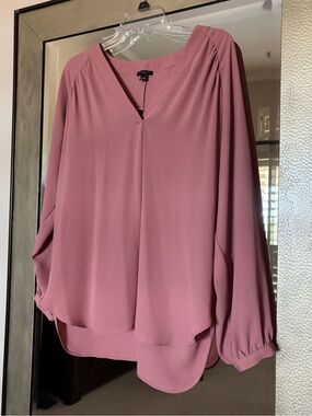Ann Taylor Dusty Rose V-Neck Blouse